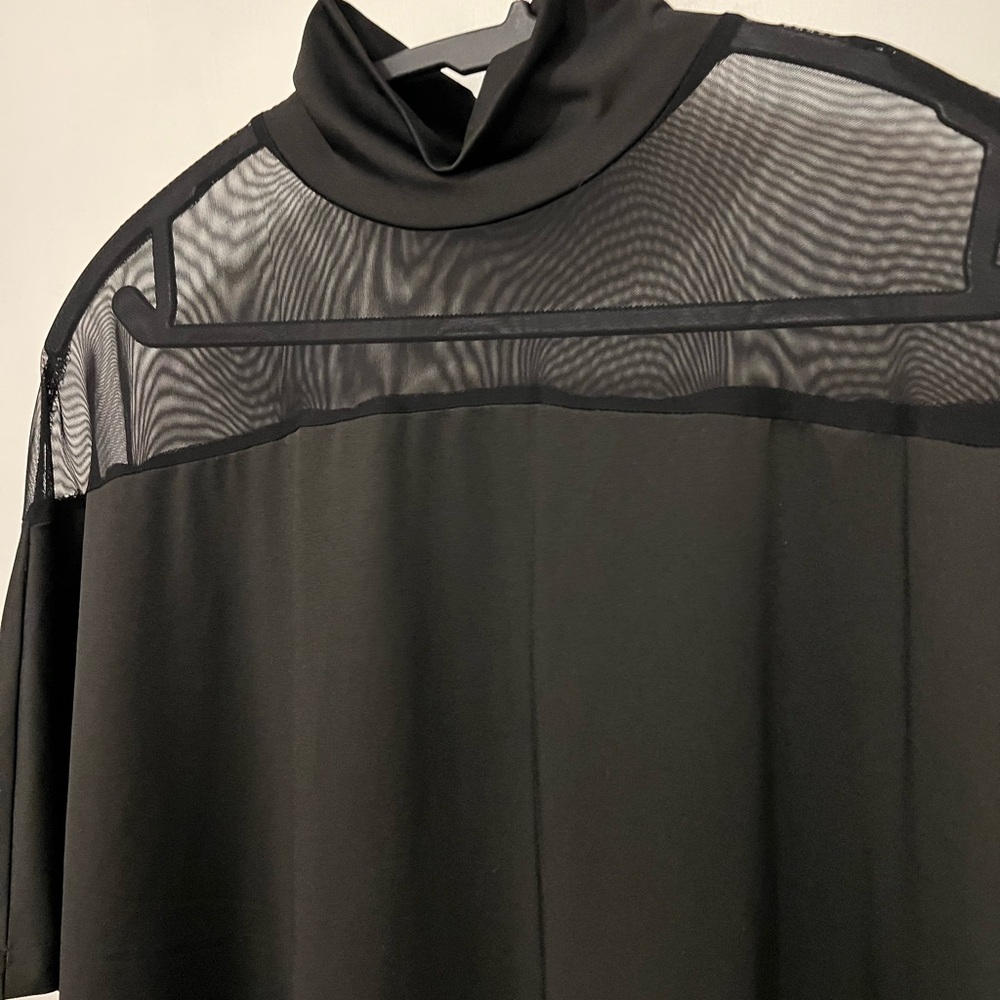 Wrinkle free sheer shoulder top 1x
